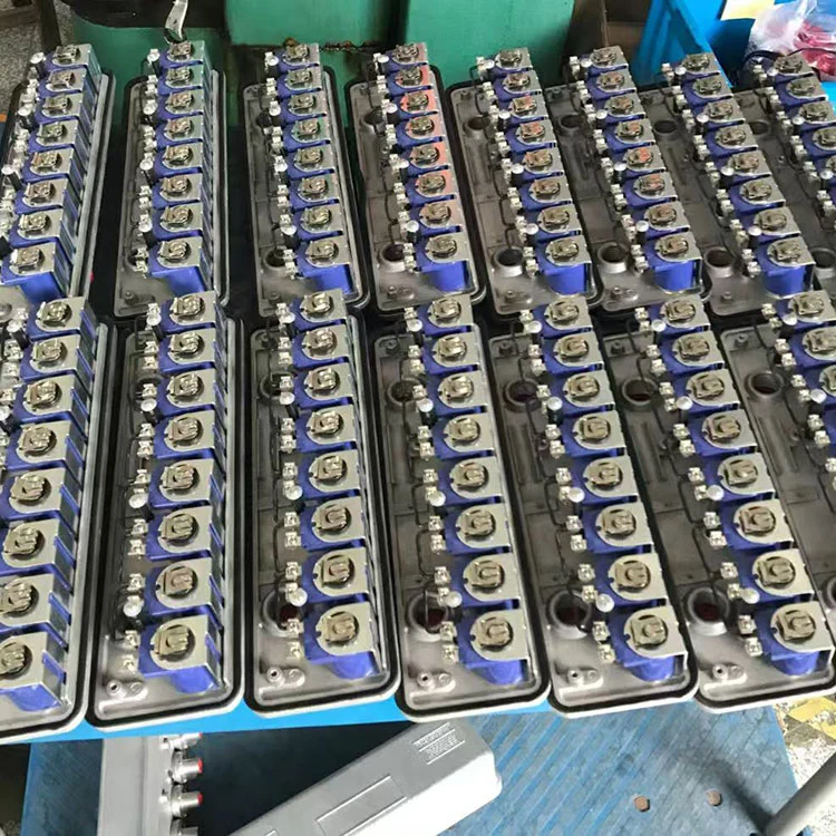 Kotak injap RCA3-8V8000